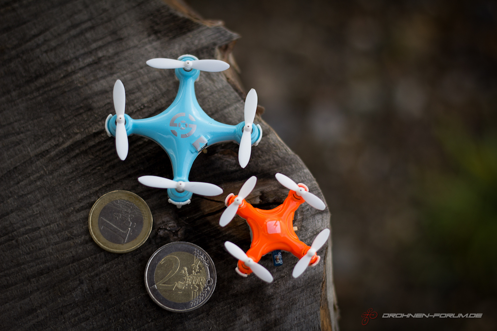 Skeye Pico Drone vs. Cheerson CX-10 im Größenvergleich.